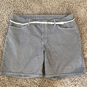 EUC Lee Riders Midrise Shorts, Sz 18M
